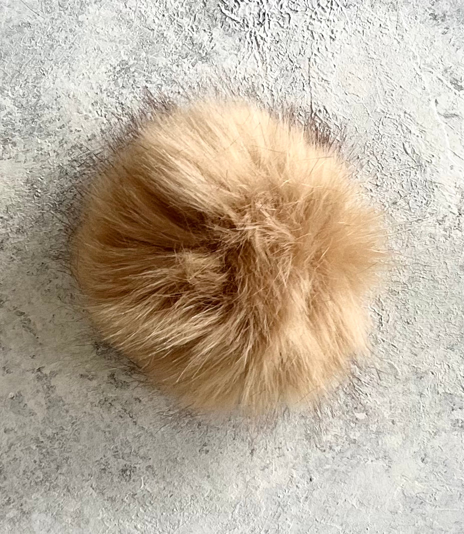 Luxury faux fur pompom