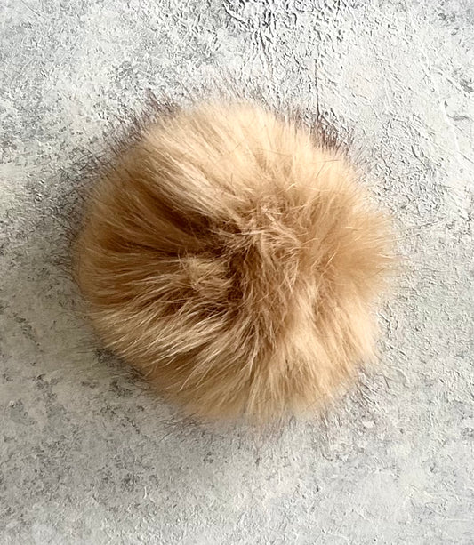 Luxury 14cm faux fur poms