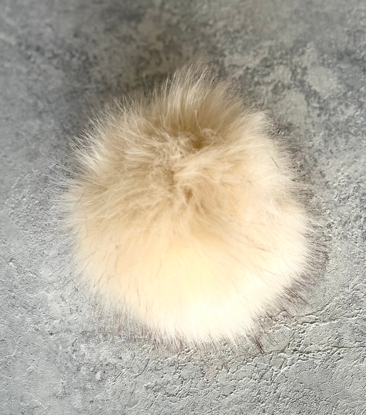 Luxury faux fur pompom